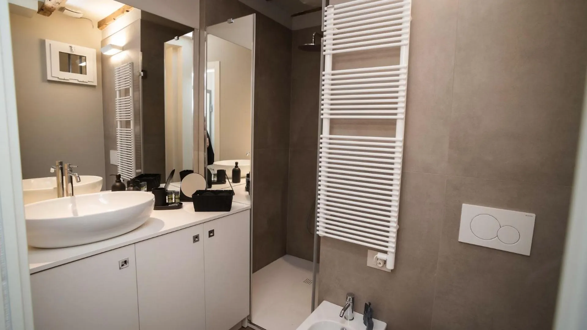 Apartment La Suite Centro Storico Bergamo Italy